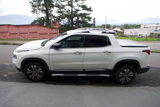 FIAT TORO 1.3 TURBO 270 FLEX VOLCANO AT6